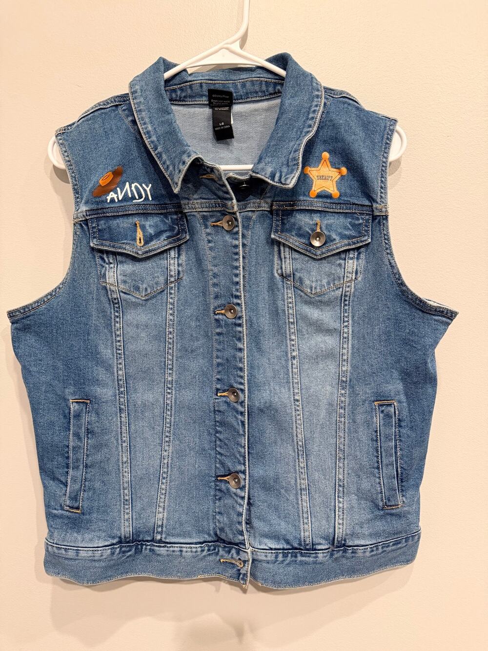 Howdy! Her Universe Disney Pixar Toy Story Woody Denim Vest Women’s Size LG